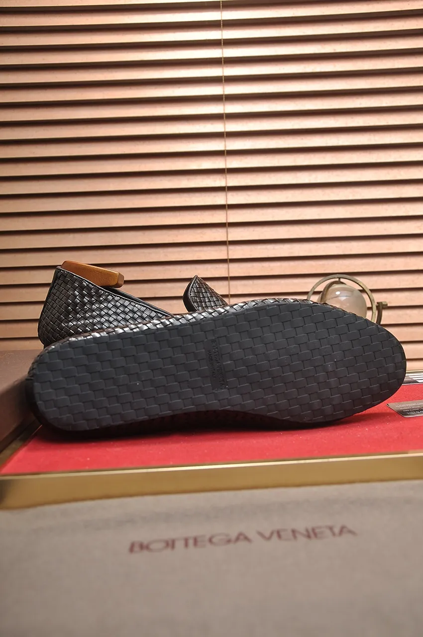 Men's shoes 💰600💶 [Botteg Venetta (BV)] (wallet shoes) exclusive new model official website new model The upper is made of high-quality top calfskin. Delicate feel and flowing luxurious texture. Tailored for refined men to create a noble aura. Detailed and regular Mark hand-stitching. Smooth lines. Full cowhide lining, comfortable to wash off sweat. 38-44